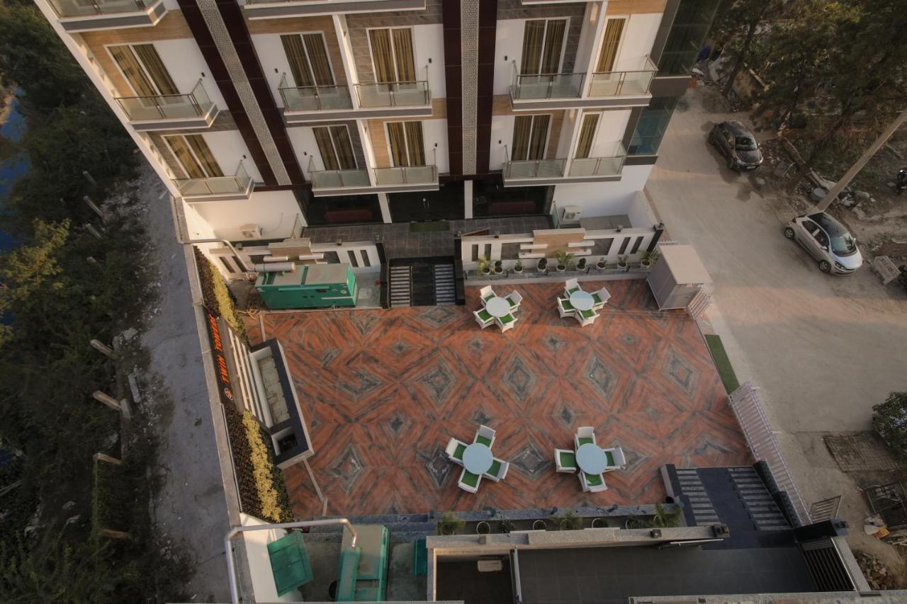 Bed and Breakfast Twin Towers Greater Noida Exterior foto