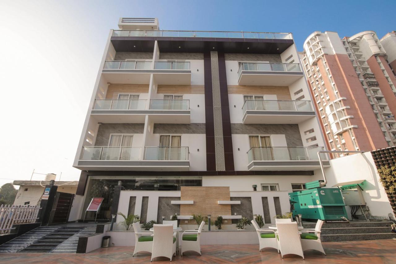Bed and Breakfast Twin Towers Greater Noida Exterior foto