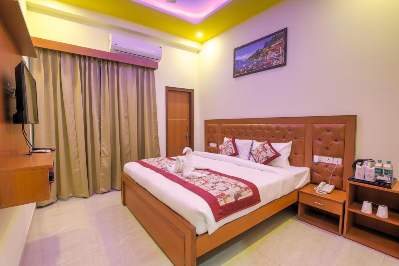 Bed and Breakfast Twin Towers Greater Noida Exterior foto