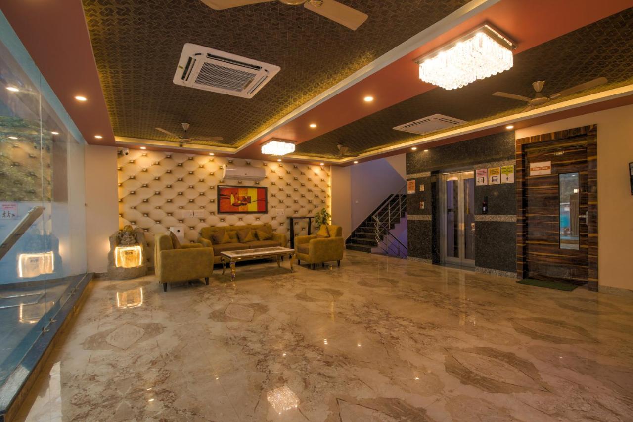 Bed and Breakfast Twin Towers Greater Noida Exterior foto