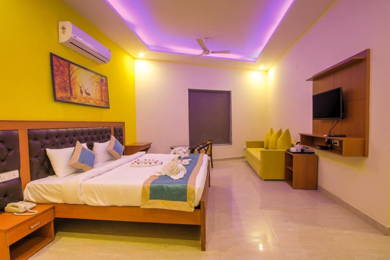 Bed and Breakfast Twin Towers Greater Noida Exterior foto